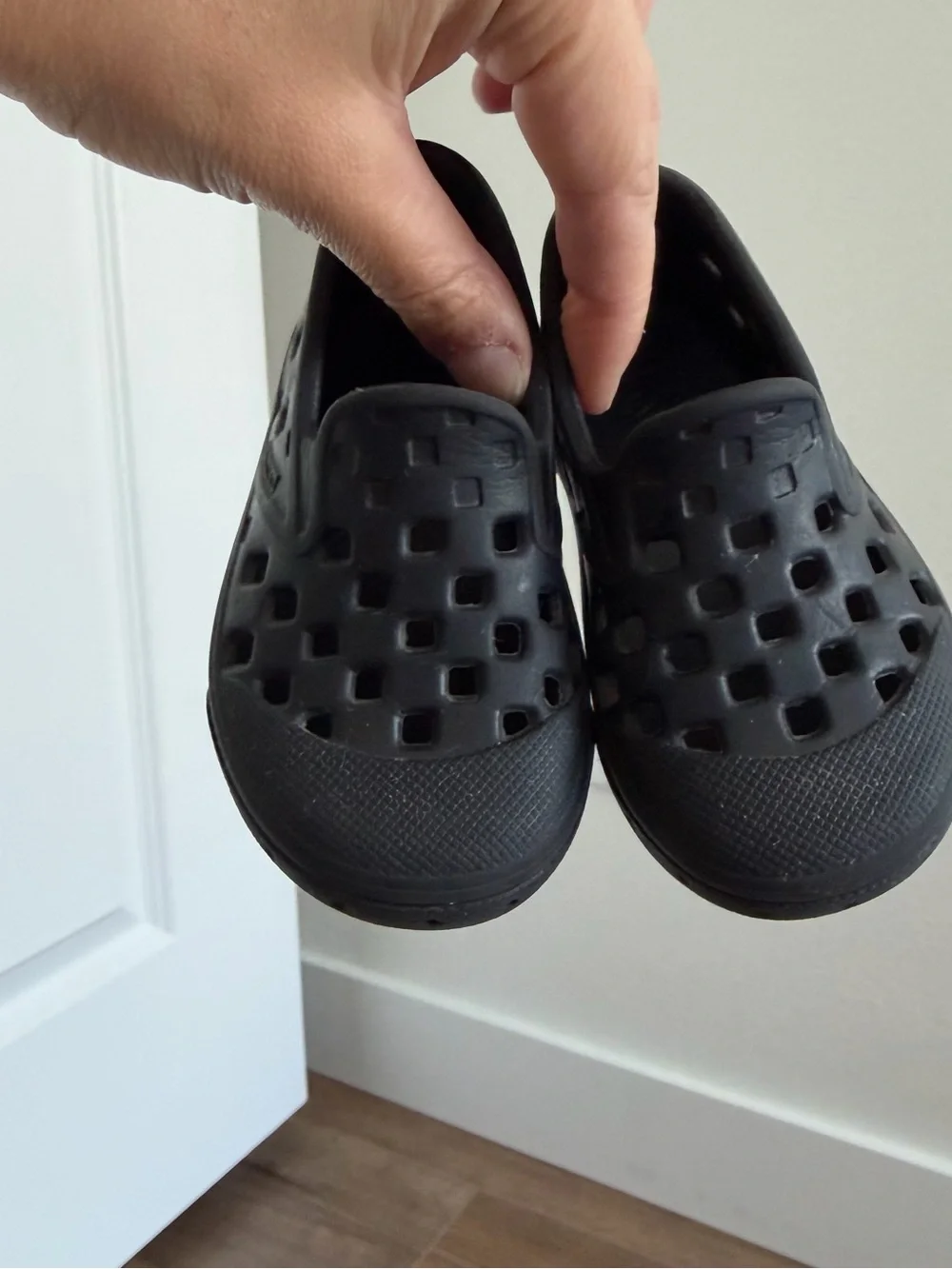 Vans Black Rubber Slip-On Shoes Size 4c Baby Unisex Water Everyday Casual